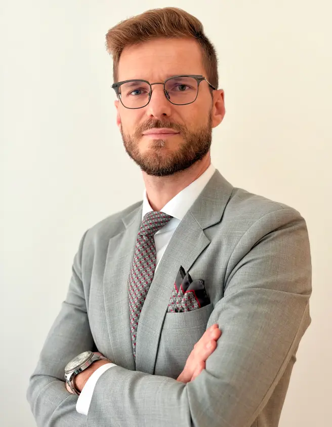 Portret Josipa Roce, osnivača i direktora tvrtke RoRay Advisory